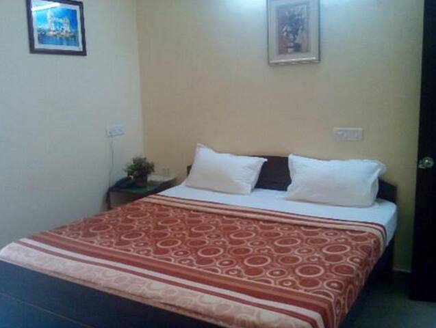 Sri Shyam Nivas Hotel, Hyderabad 1